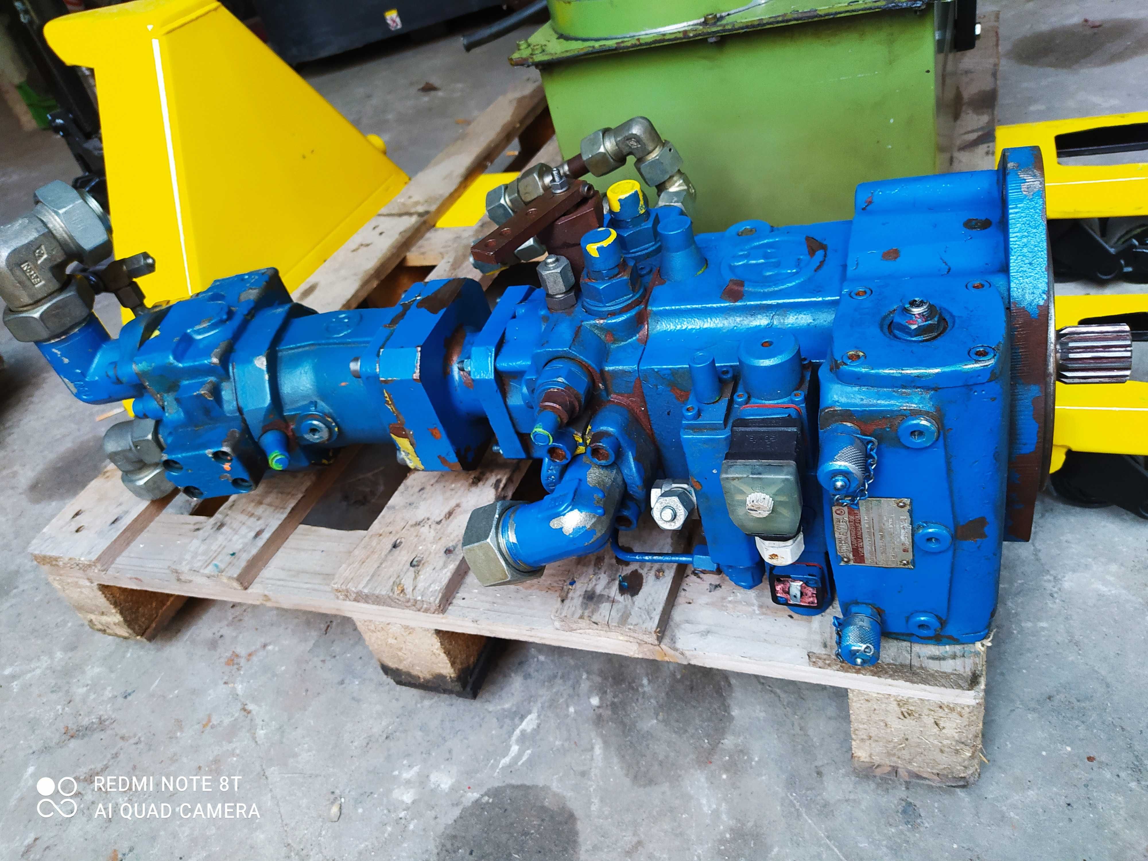 Rexroth Hydromatik A4V90 + A7V028