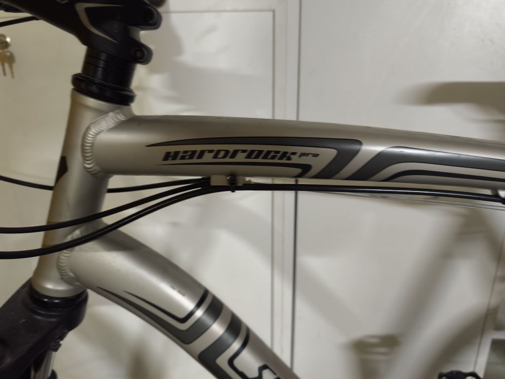 Bicicleta specialized hard rock pro