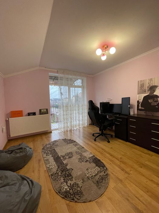 Оренда 2 поверхового будинку з власним подвір'ям с Сокільники