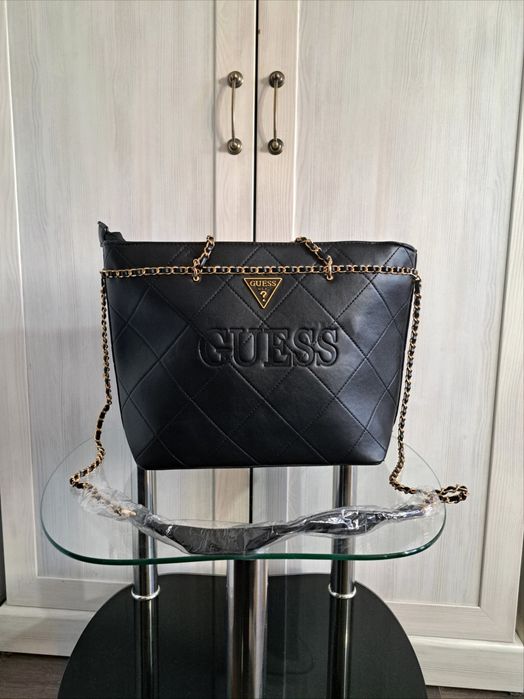 Torebka Guess skórzana