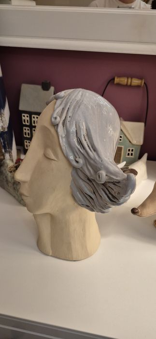 Ręcznie wykonana ceramiczna rzeźną kobiety