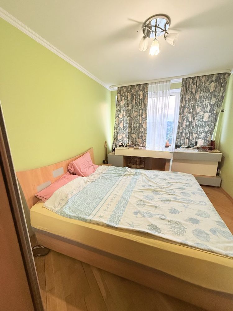Продаж 3 кім квартири по вул. Лазаренка (80 м. кв.)