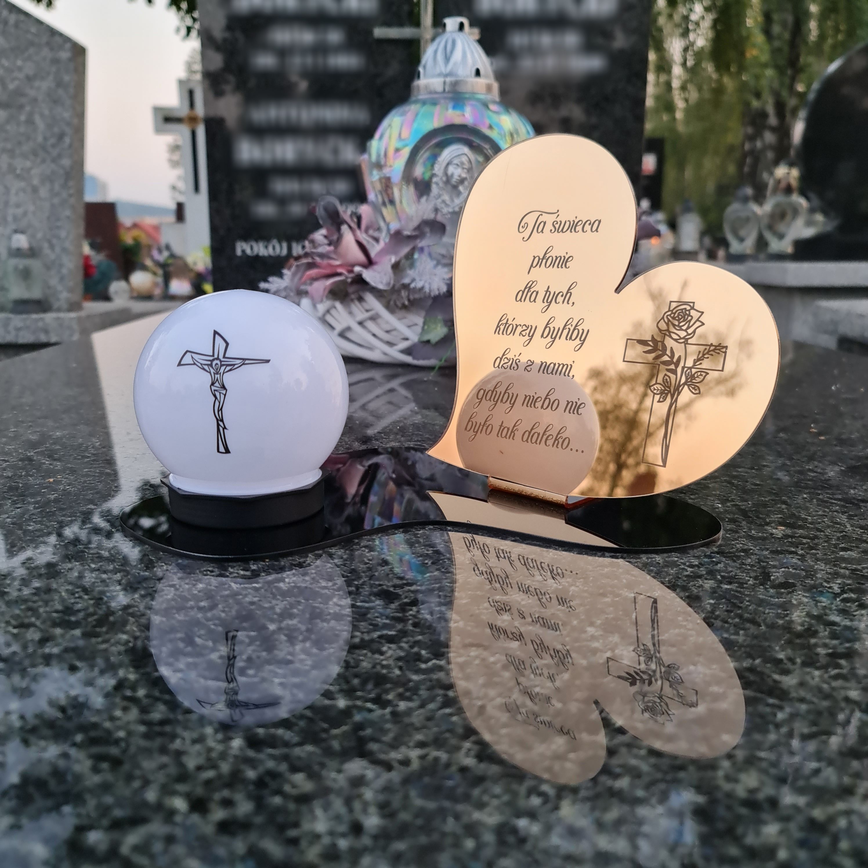 Znicz led statuetka złota na cmentarz grób duża wieczna lampka