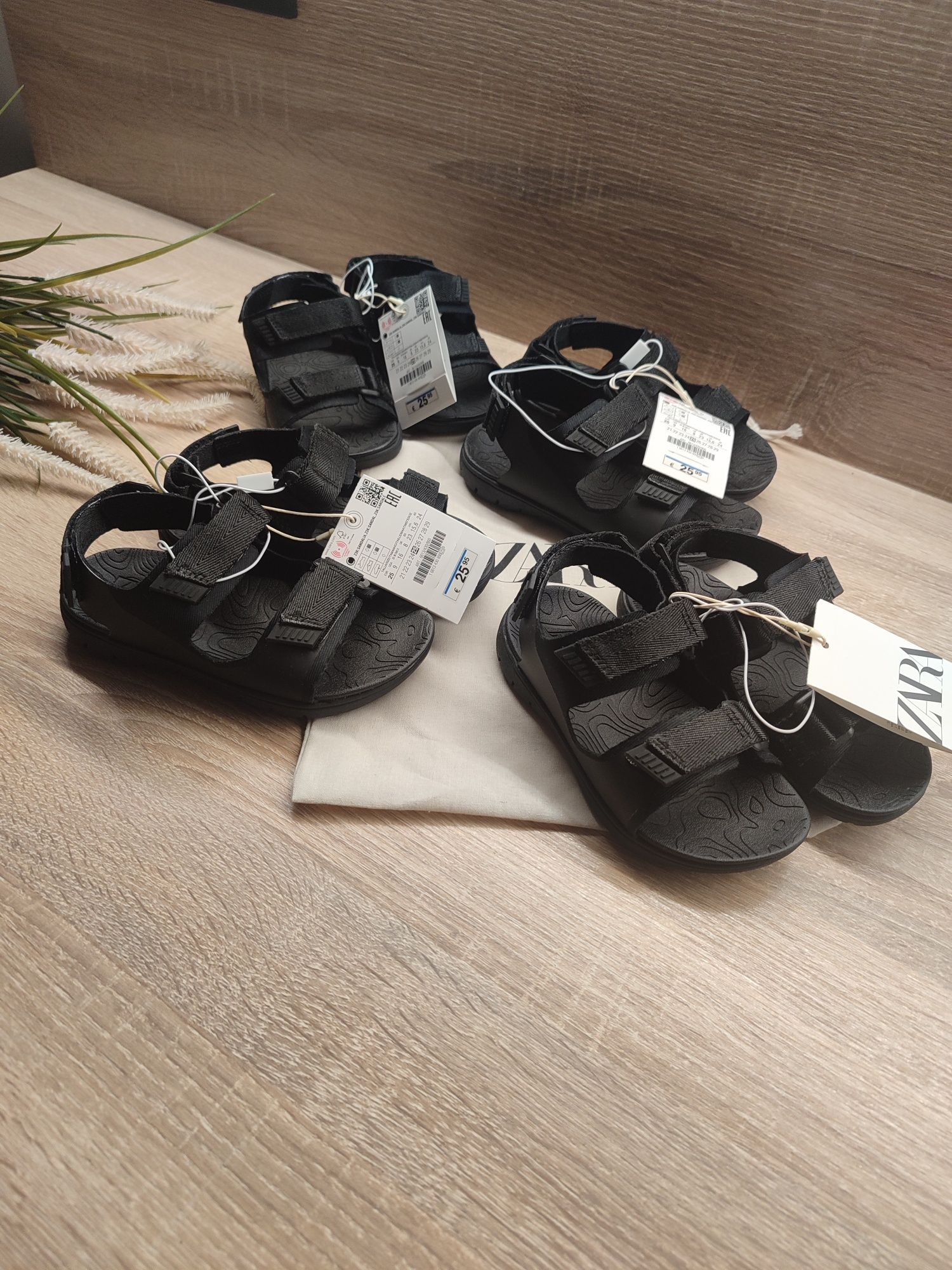 Босоніжки сандалі Zara