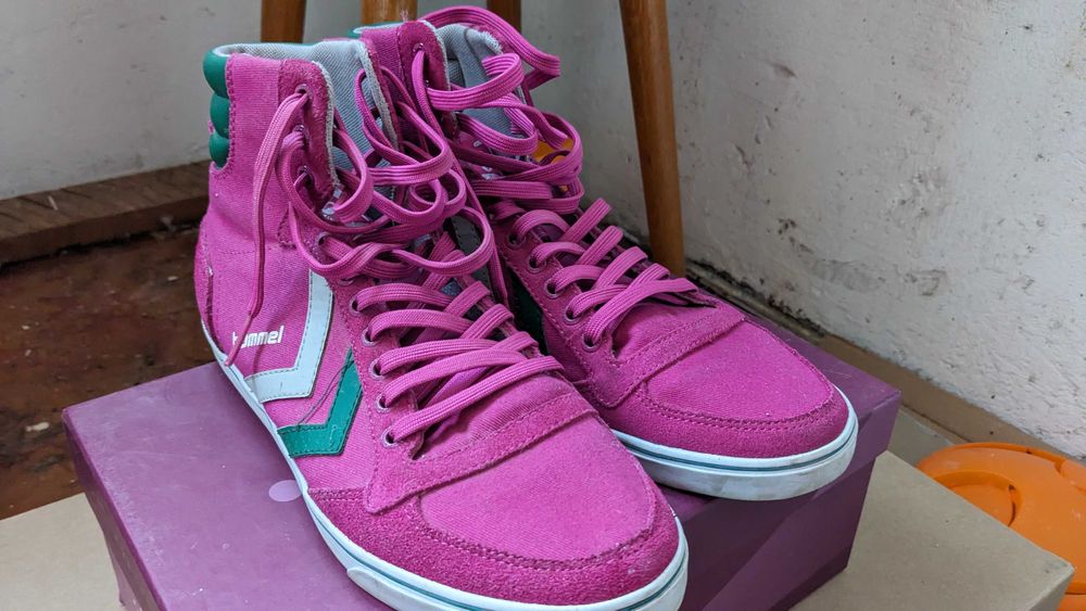 Спортивні жіночі кеди кросівки hummel розмір 39