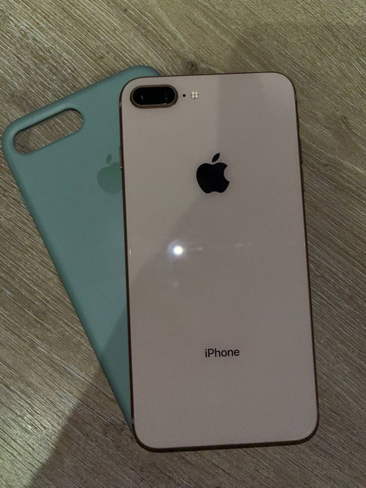 iPhone 8 plus 64 gold newerlock