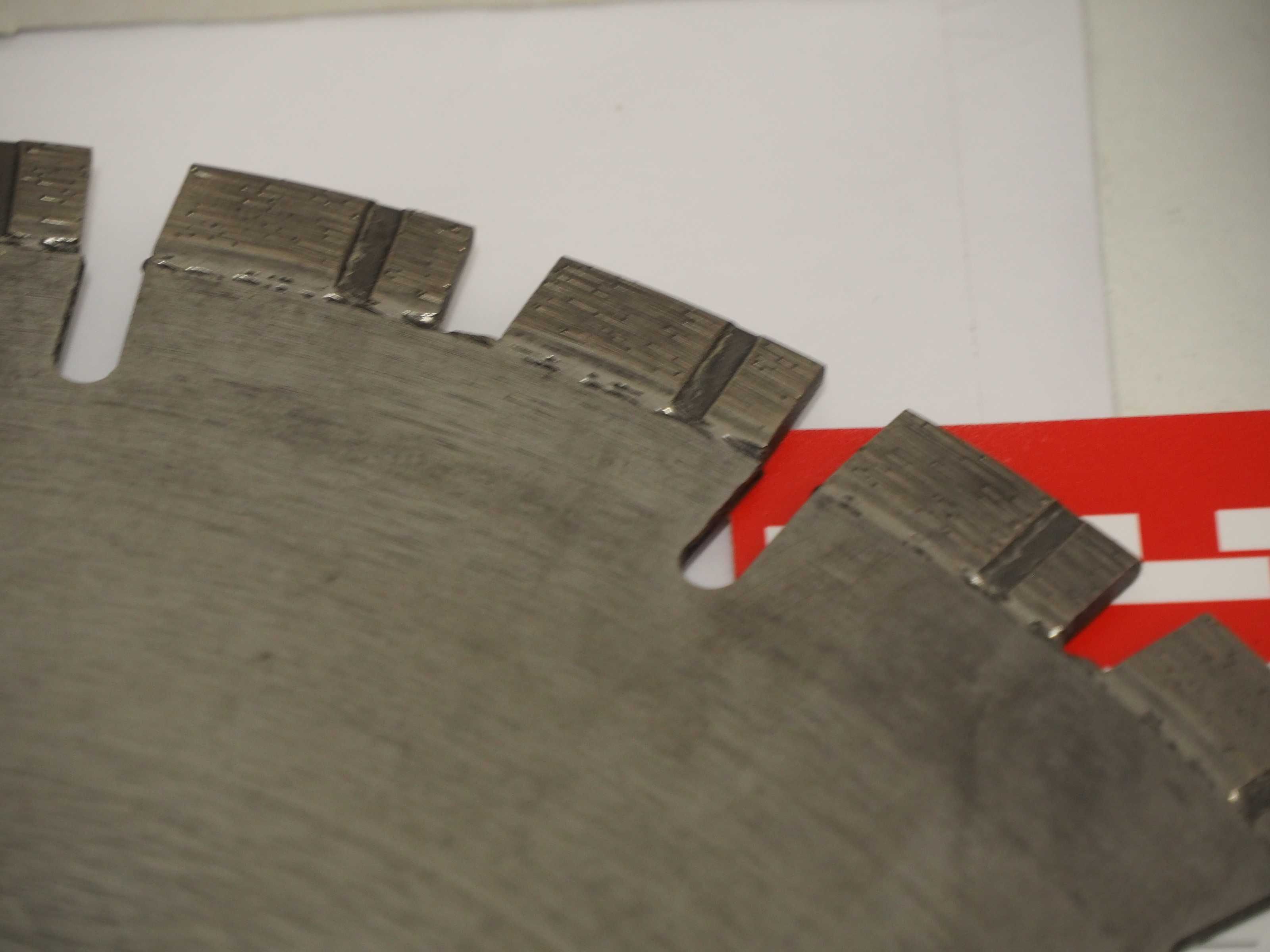 Diamentowa tarcza HILTI DCH-D 305 C1 do pila pilarka granit beton