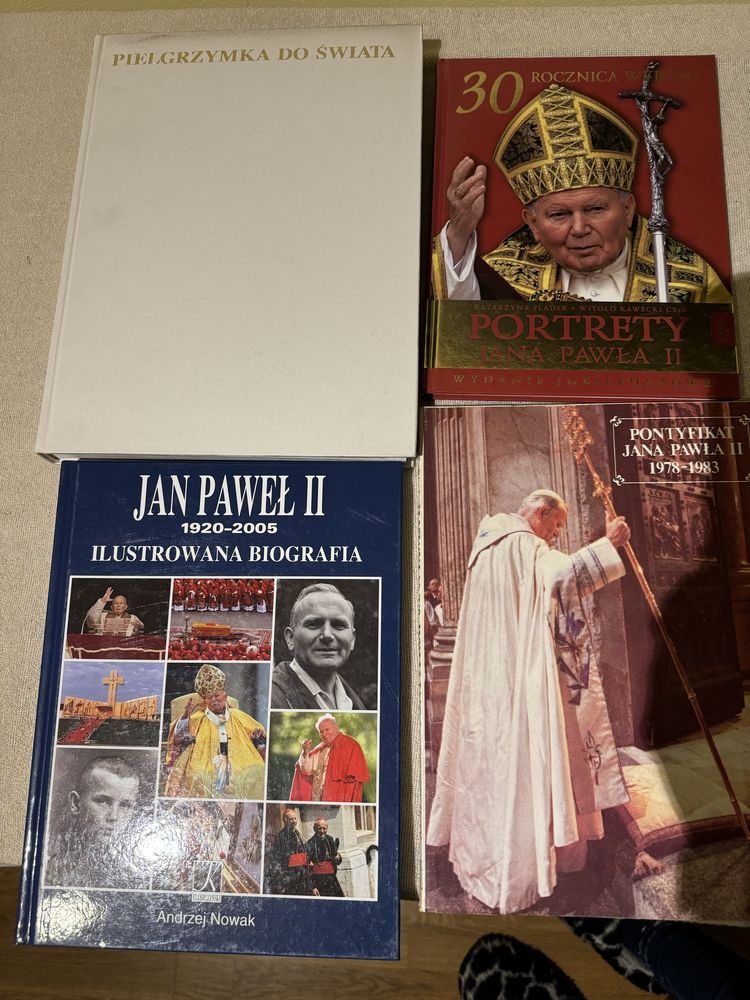 Kolekcja książek o Janie Pawle II