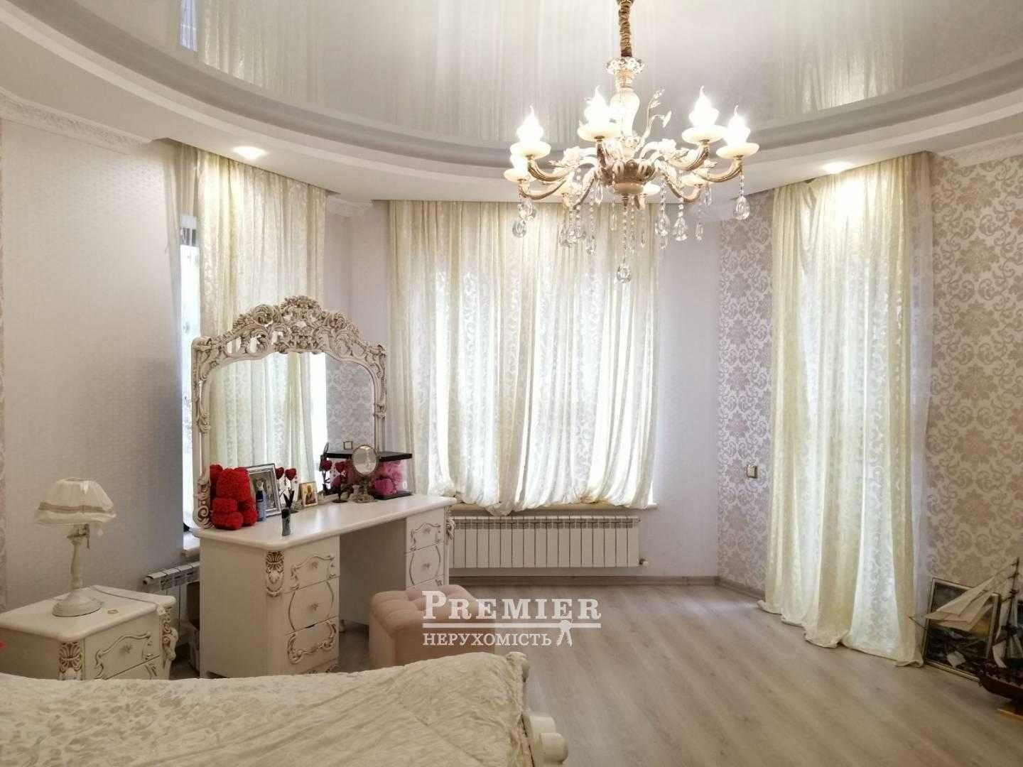 Продам дом в Лесках с евроремонтом!