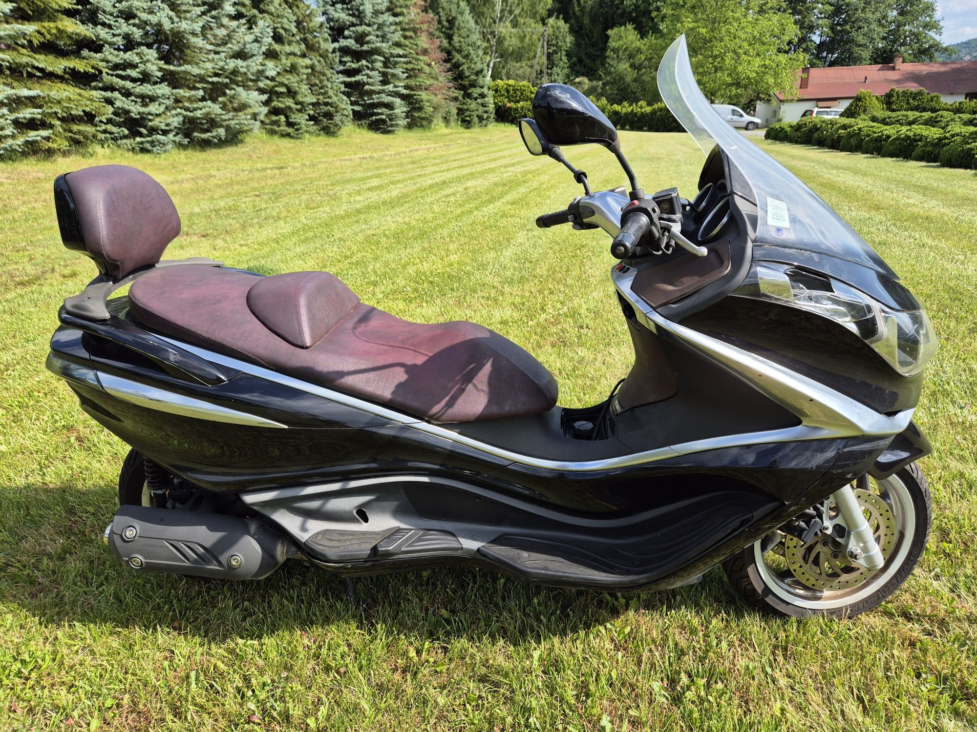 Skuter Piaggio X10 125