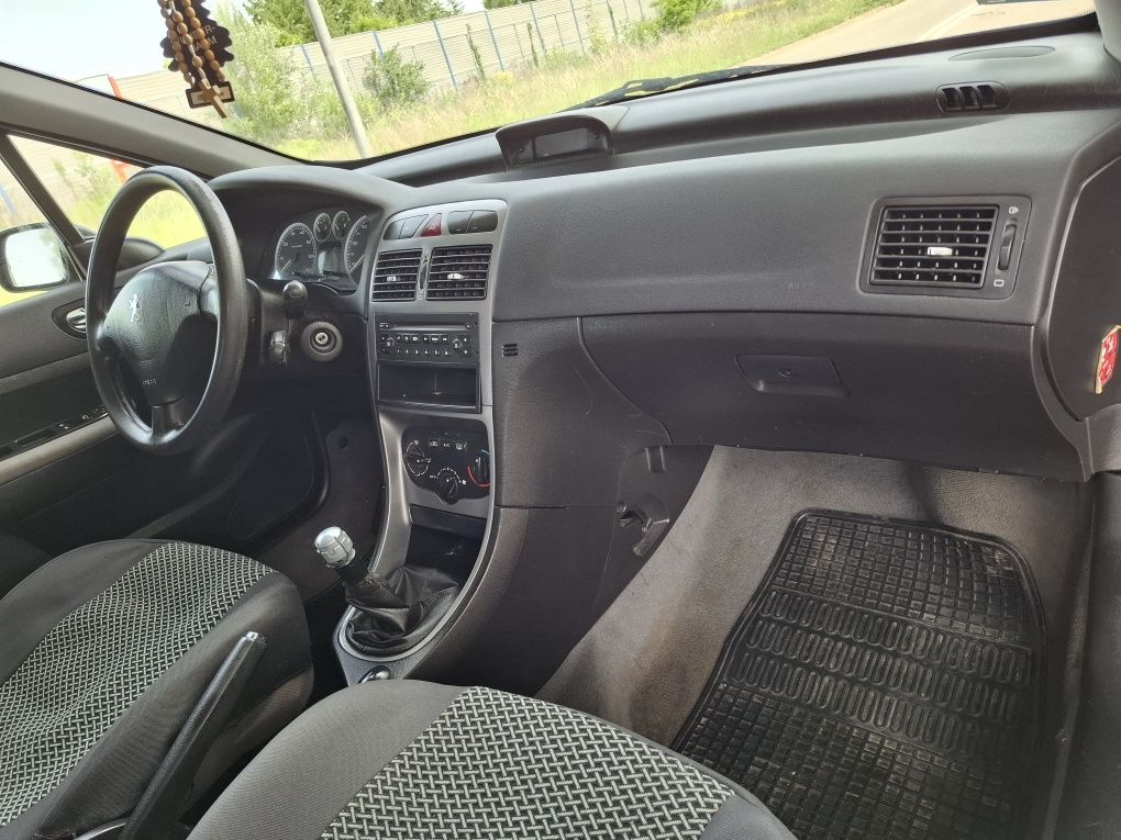 Piękny Peugeot 307 1.6 benzyna