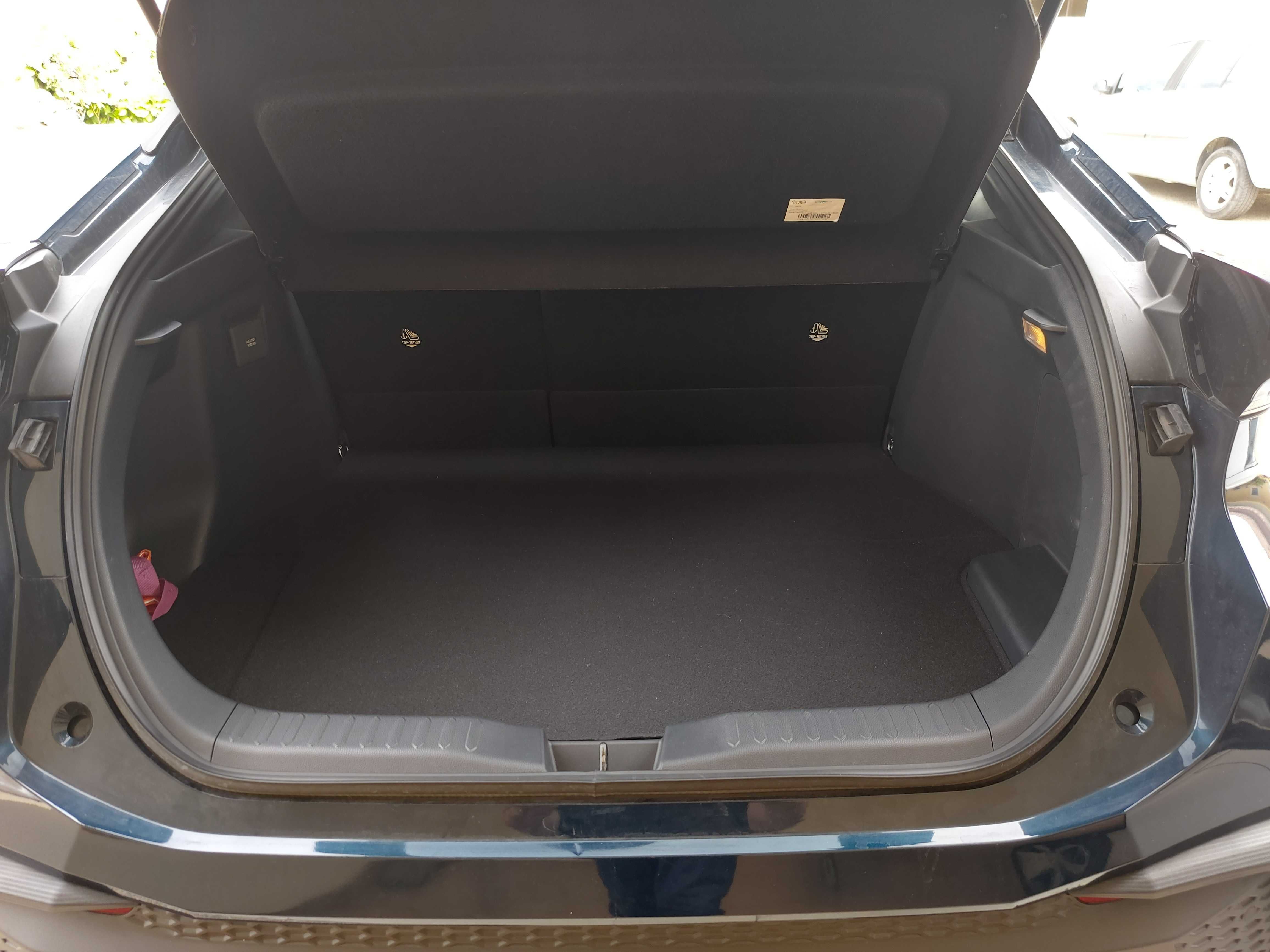 Toyota  CHR  Business - 2.0  Plug In  223 cv  07/ 2024