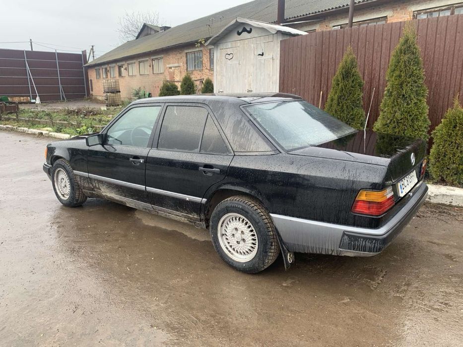 Продам мерседес 124 торг