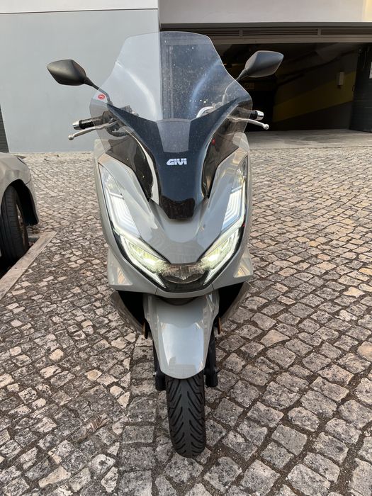 Pcx 2024.