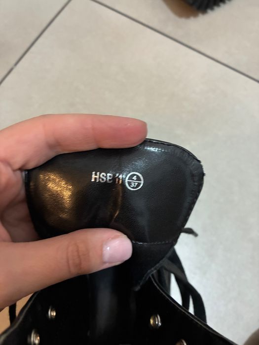 Pikowane sztyblety czarne 37 Retro