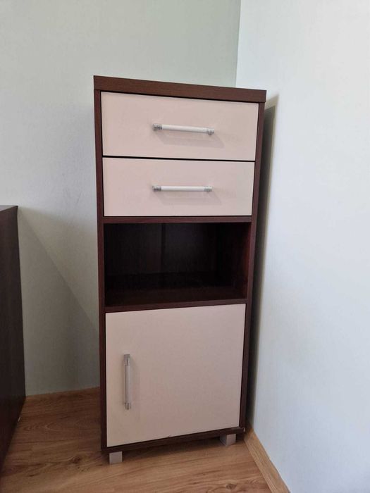 zestaw mebli - biurko i szafka