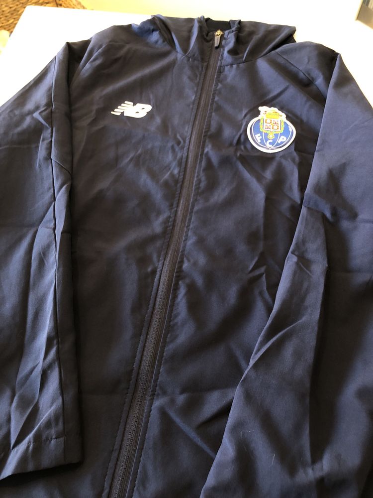 Casaco Impermeável FC Porto Original (Tamanho L)