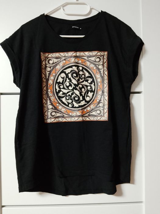 T-shirt Reserved rozmiar M