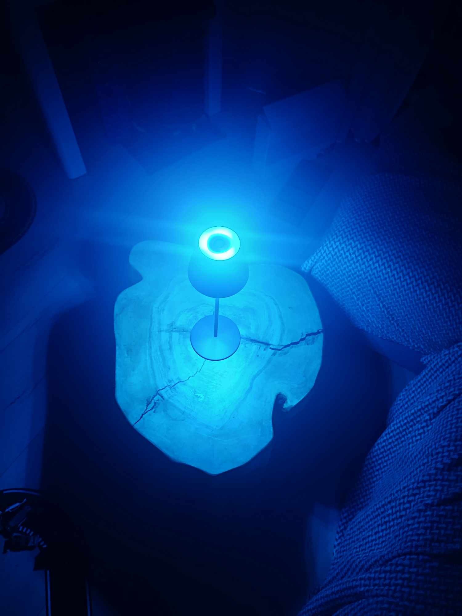 Stylowa lampka LED UUFFOO