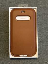 Oryginalne etui skorzane iPhone 12 pro max Leather Sleeve MagSafe