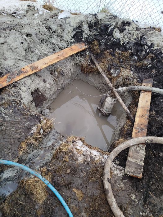 Буріння свердловин на воду (Скважин)