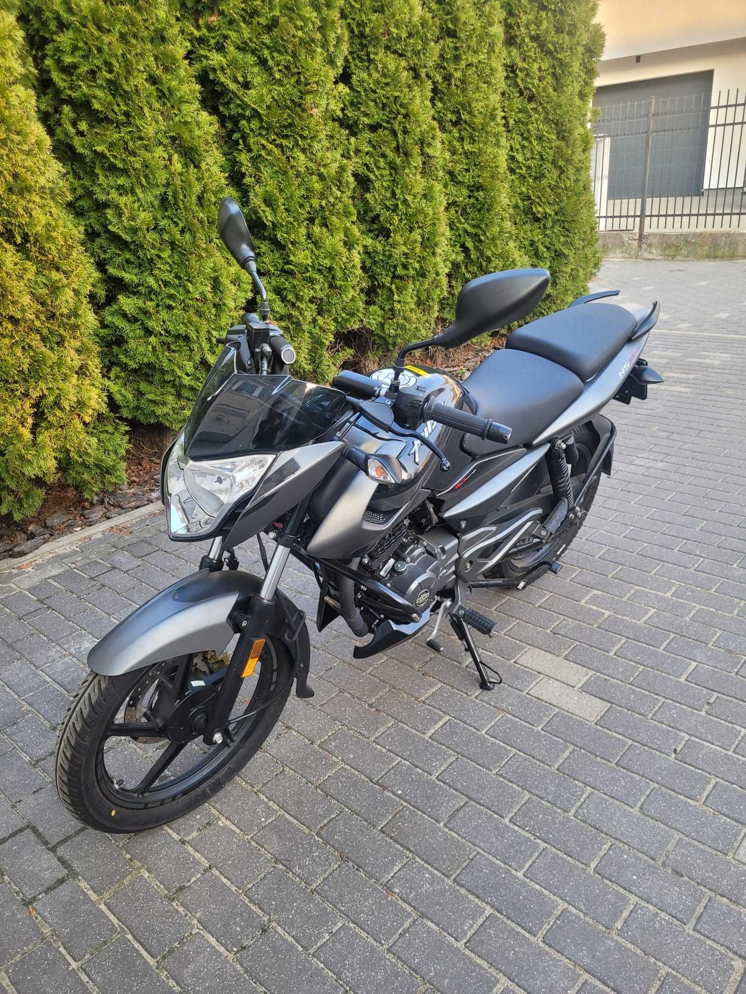 Motocykl Bajaj Pulsar 125cm, przebieg tylko 500 km, rok 2019, rej 2021