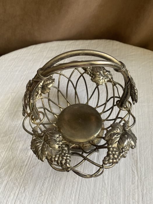 Кошичок з металу,кошичок металевий