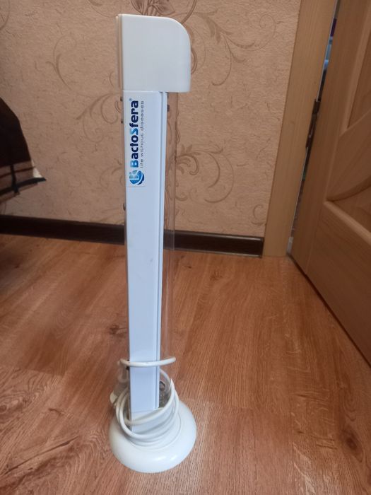 Лампа опромінювання бактерицидні побутовий.