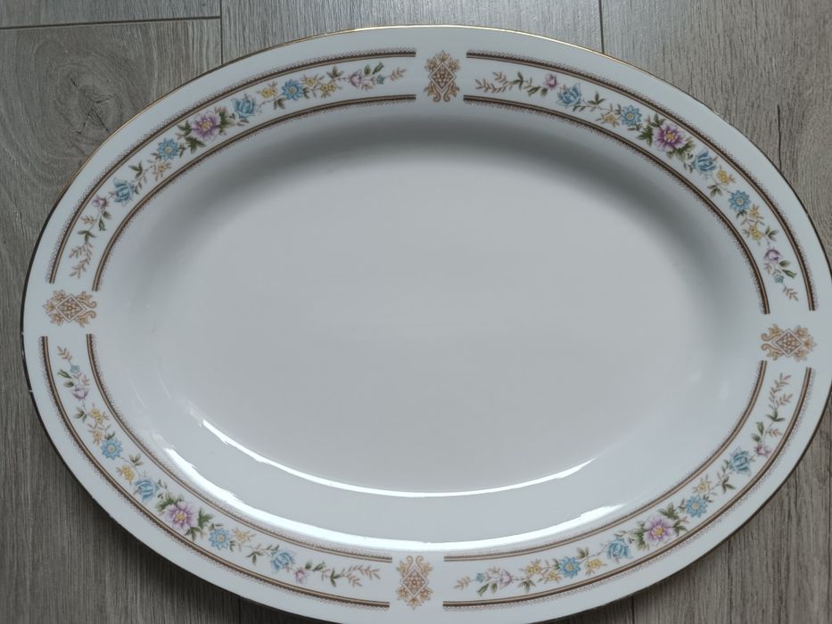 Duży półmisek owalny z porcelany chińskiej