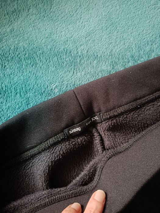 Ocieplane legginsy.