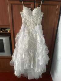 Продам свадебное и пышное платье