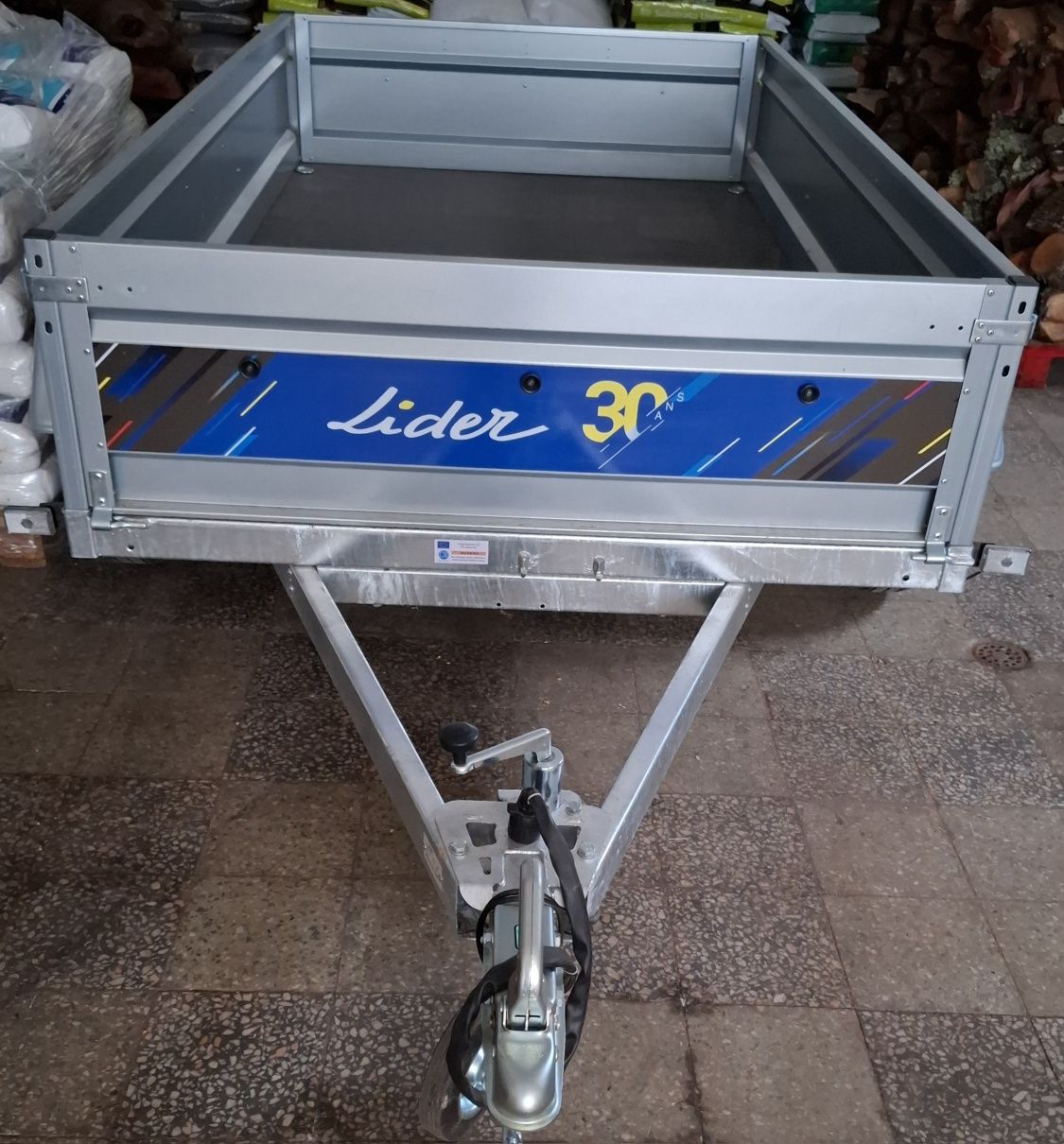 Reboque novo 750kg