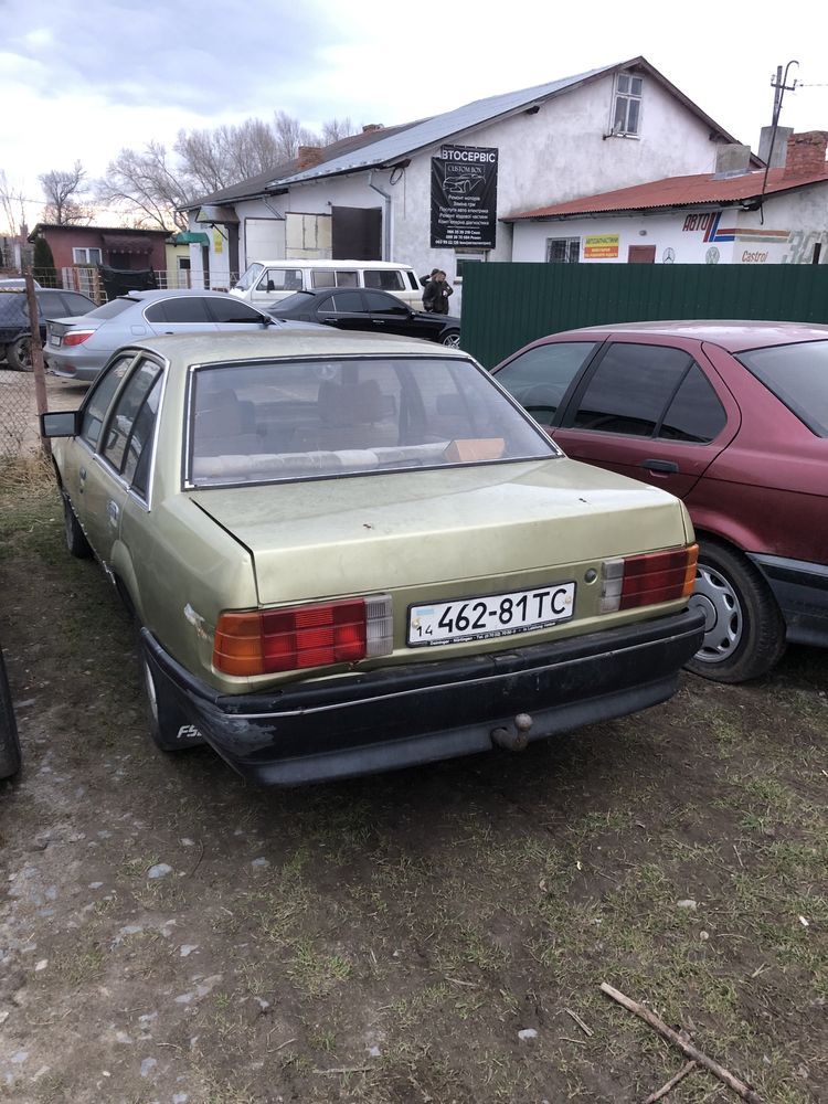Продам Opel Record 1985 частково на ходу