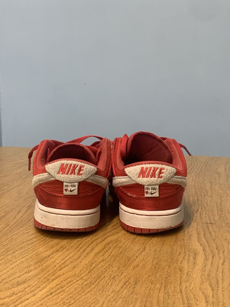 Nike dunk valentines day 42 размер