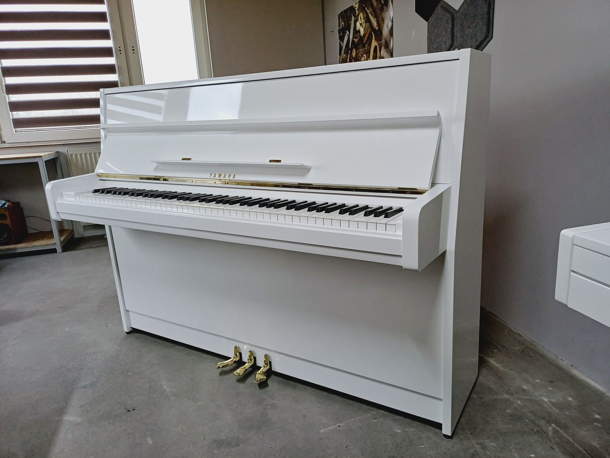 Pianino Yamaha białe połysk