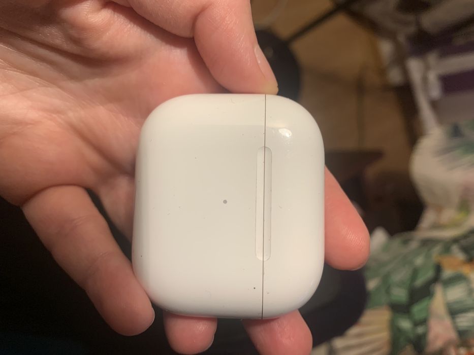 Продам кейс до навушників airpods pro