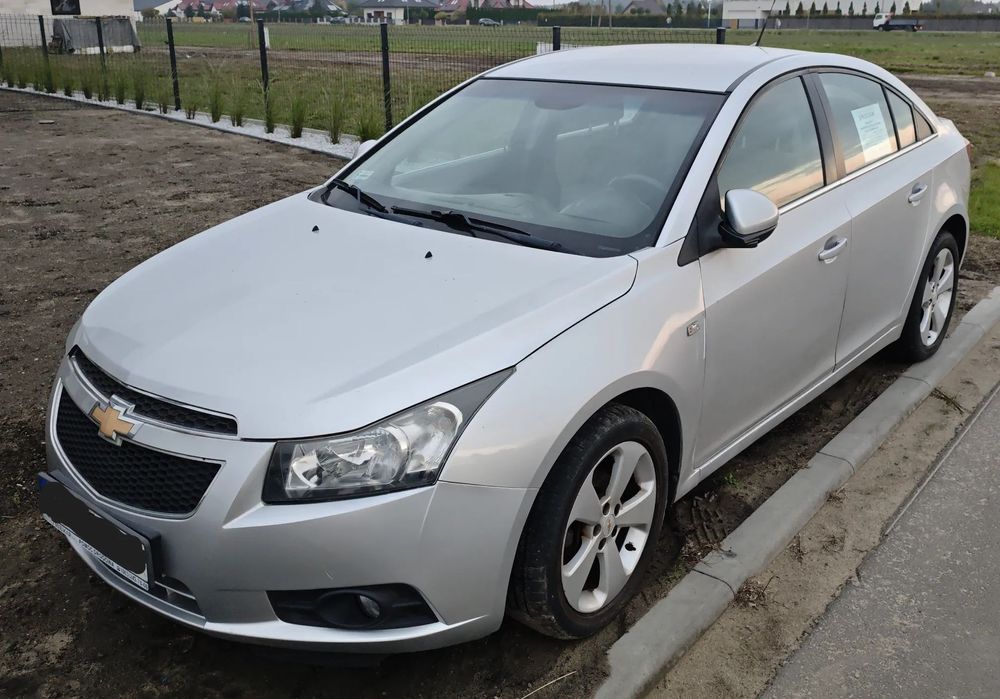Chevrolet Cruze Chevrolet Cruze LT 2010