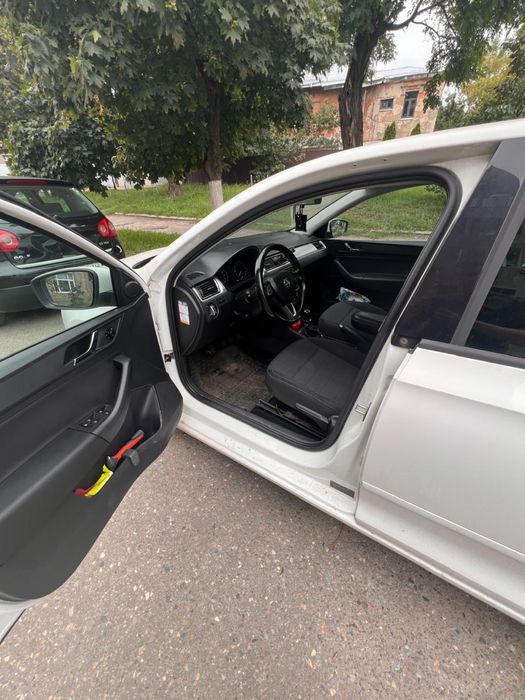 Продам Шкоду Рапід 1,6 ТДІ