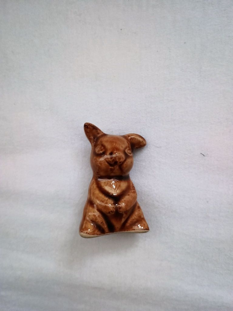 Figurka z porcelitu PRL krolik
