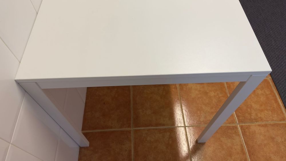 Mesa branca IKEA