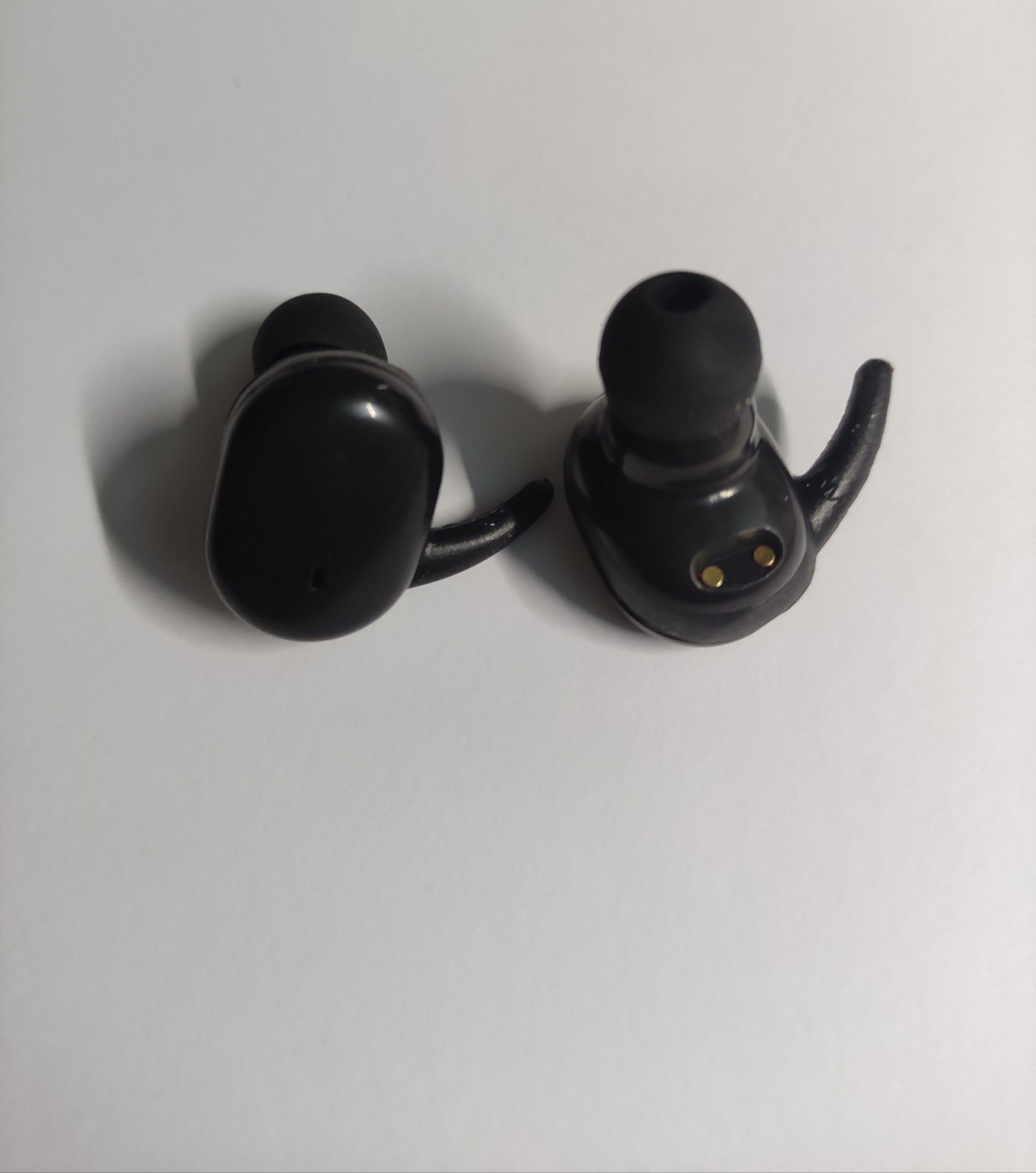 Słuchawki bluetooth, bezprzewodowe z zaczepami, do biegania.USZKODZONE