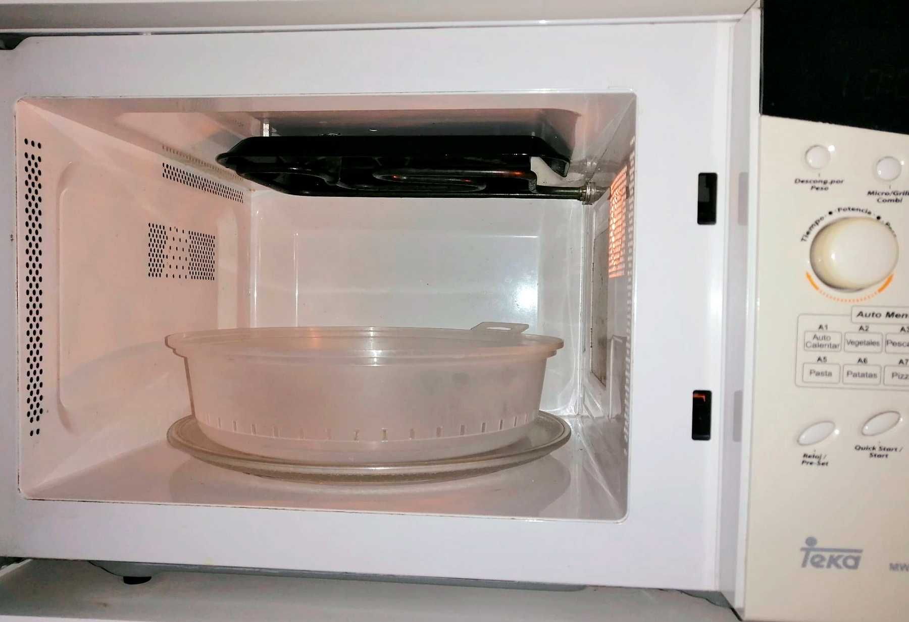 Microondas Teka com Grill (c/ novo)