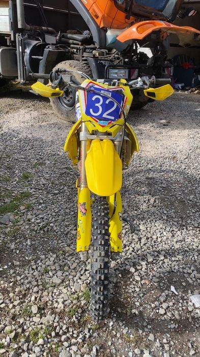 Suzuki RM-Z 250 fMF Titanium  Moussy – gotowy do jazdy!