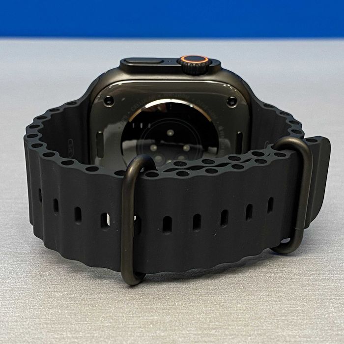Apple Watch Ultra 3 (Titanium Black) - 49mm - Black Ocean Band