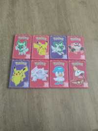 8 kompletów kart Pokemon