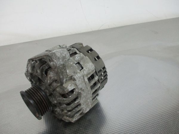 Alternador VOLKSWAGEN Passat (3B3)
