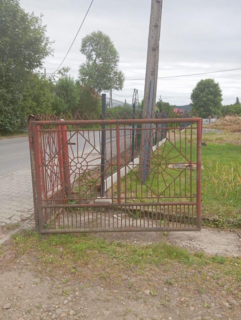Brama wjazdowa dwuskrzydłowa