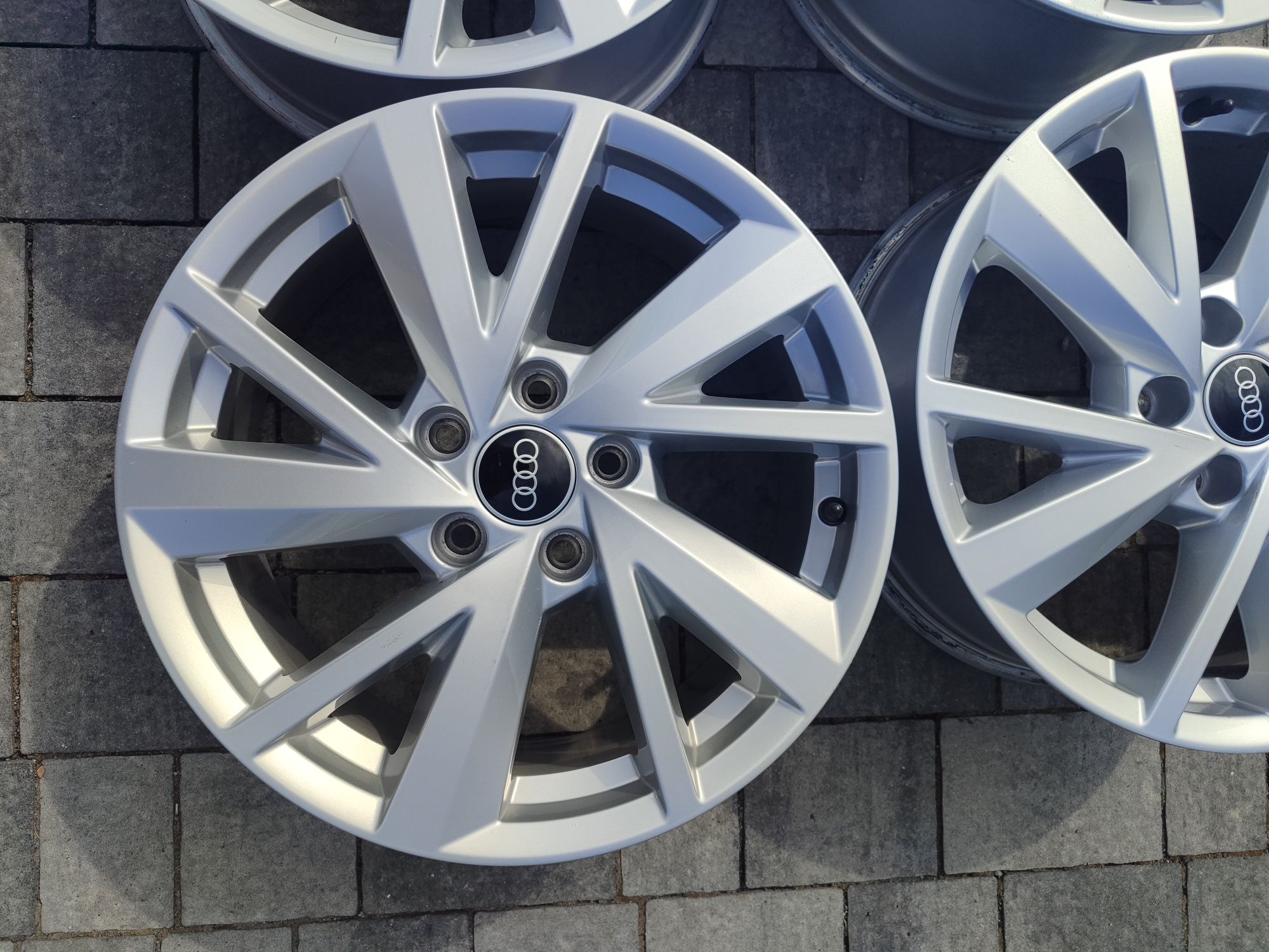 Felgi aluminiowe R17 5x112 Audi WV  Skoda