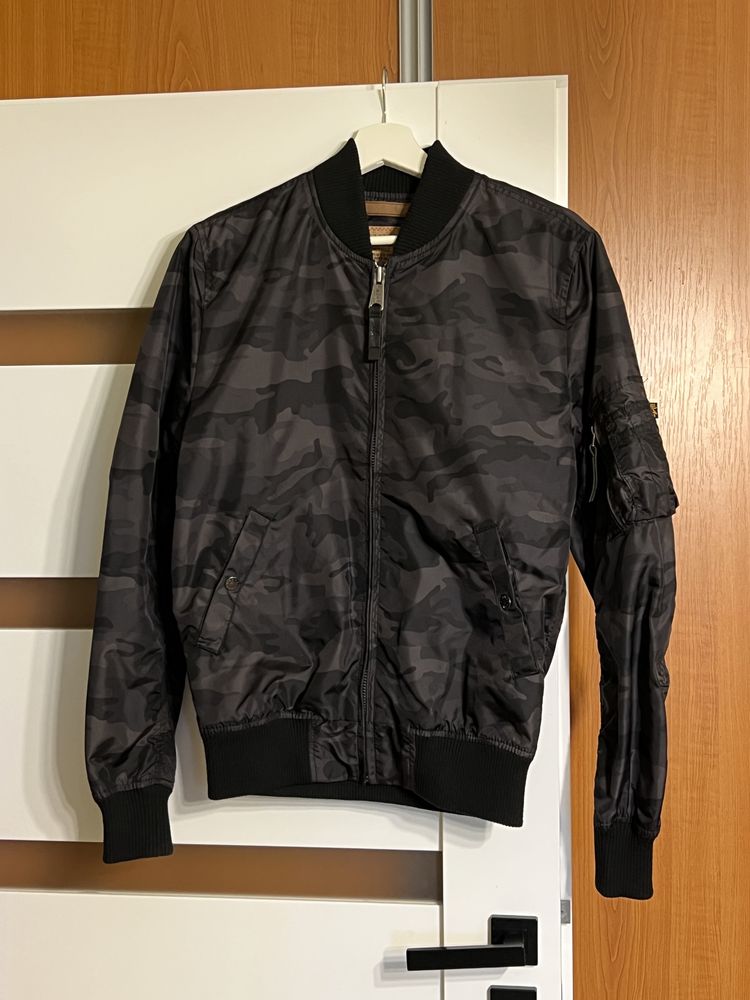 Kurtka ALPHA INDUSTRIES MA-1 VF-59 moro/czarna