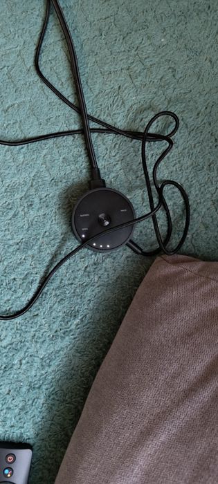 Sprzedam głośniki razer nommo v2 pro